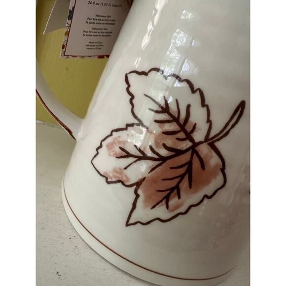 NWT Molly Hatch Leaf Leaves Harvest 56 Ounce Ceramic Pitcher - Picture 3 of 13